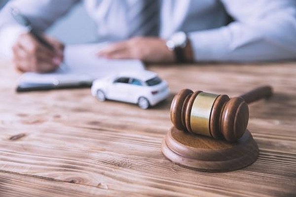 Why Do I Have Severe Headaches After a Car Wreck in Atlanta, GA? - John B. Jackson